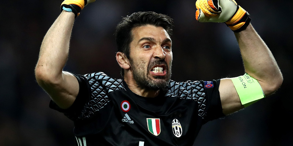 Bak Maradona, Buffon Adalah Fenomena Di Sektor Kiper